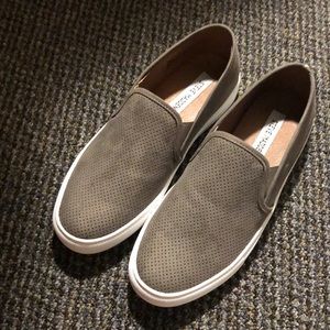 Brand new Steve Madden slip ons